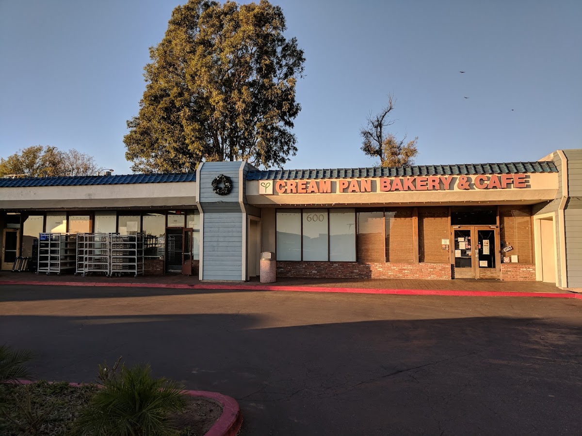 Cream Pan Bakery