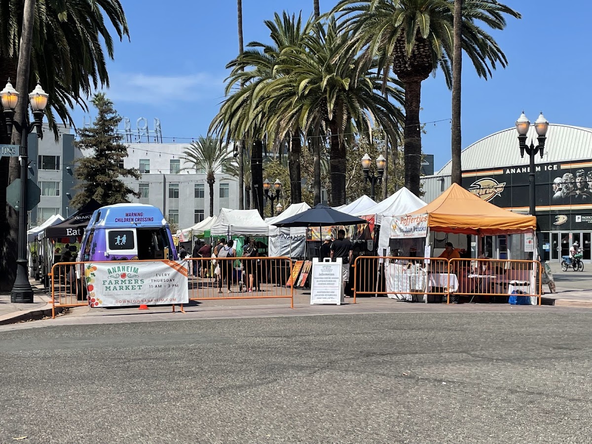 Downtown Anaheim Center Street Market